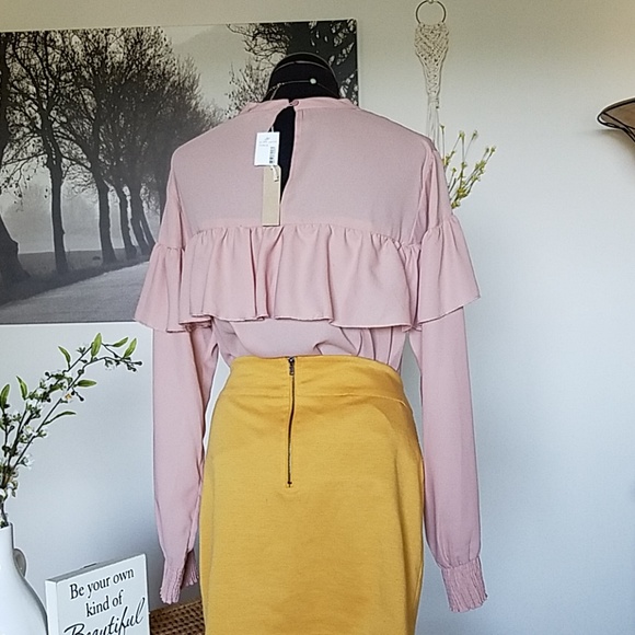 hippie laundry ruffle pink top. - Picture 4 of 6